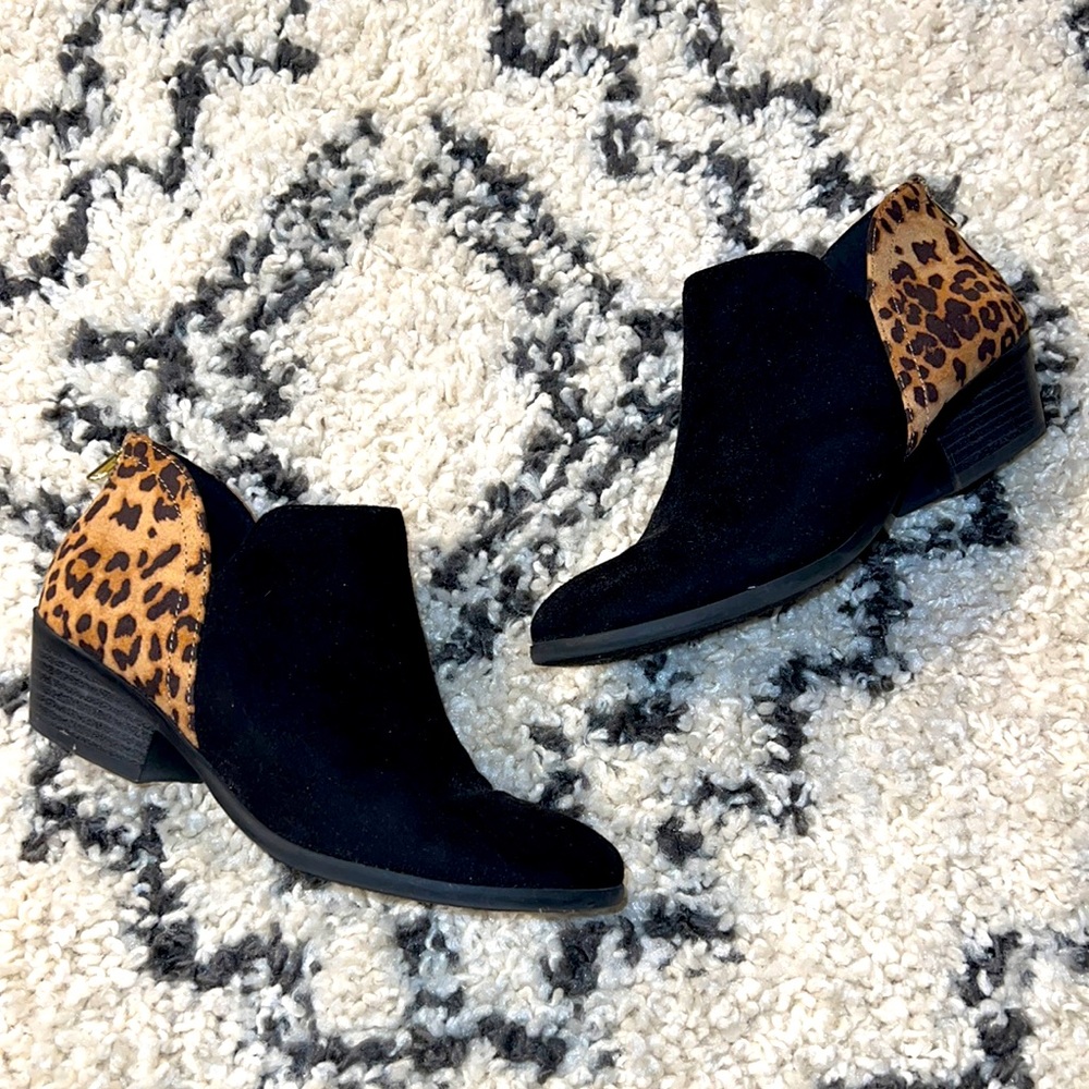 SODA Faux-Suede Ankle Boots with Animal Print Heels Size 8